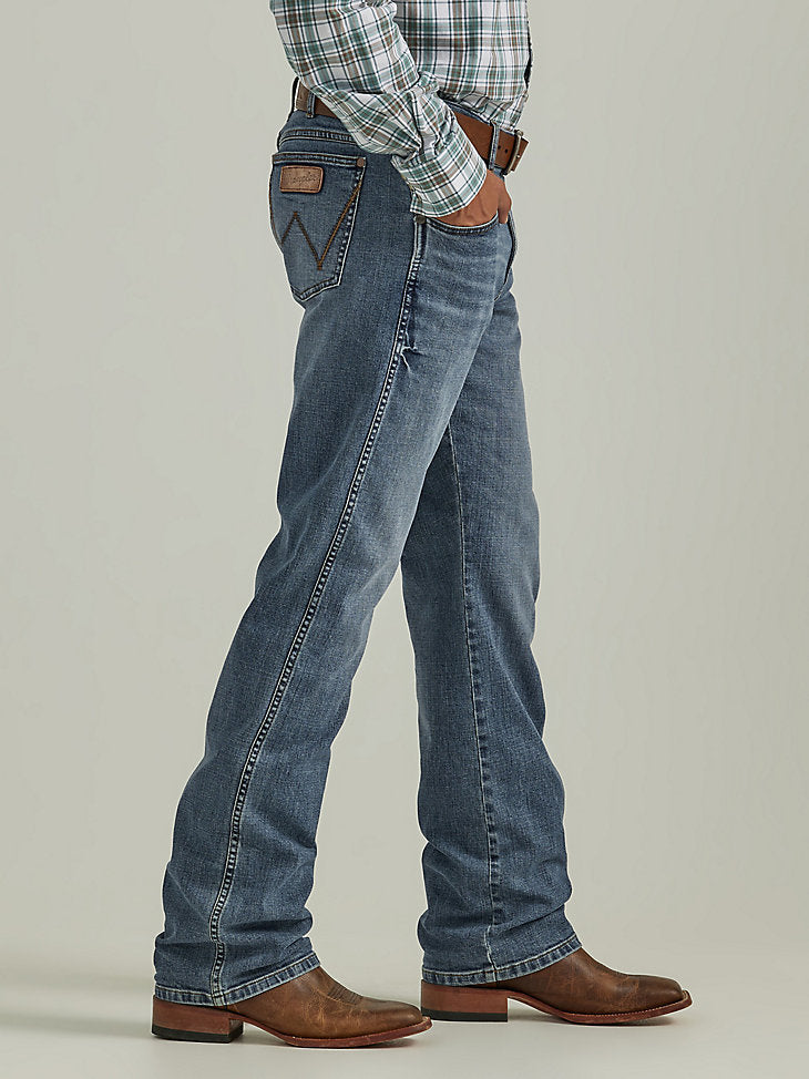 Men's Wrangler Retro Slim Fit Bootcut Jean in Big Sky – Dales Clothing Inc