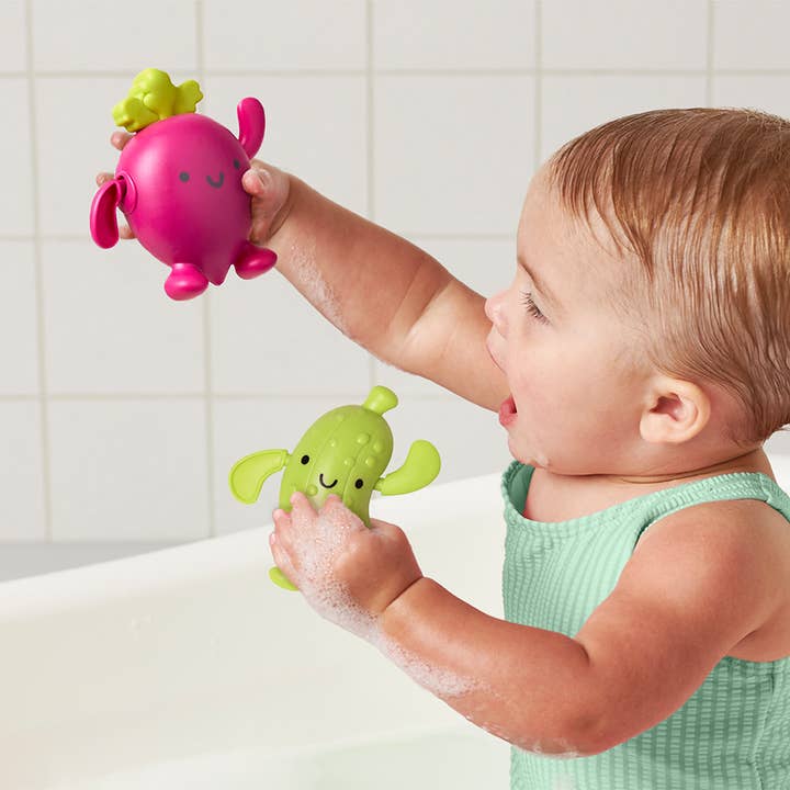 Silly Swimmers Bath + Water Toys