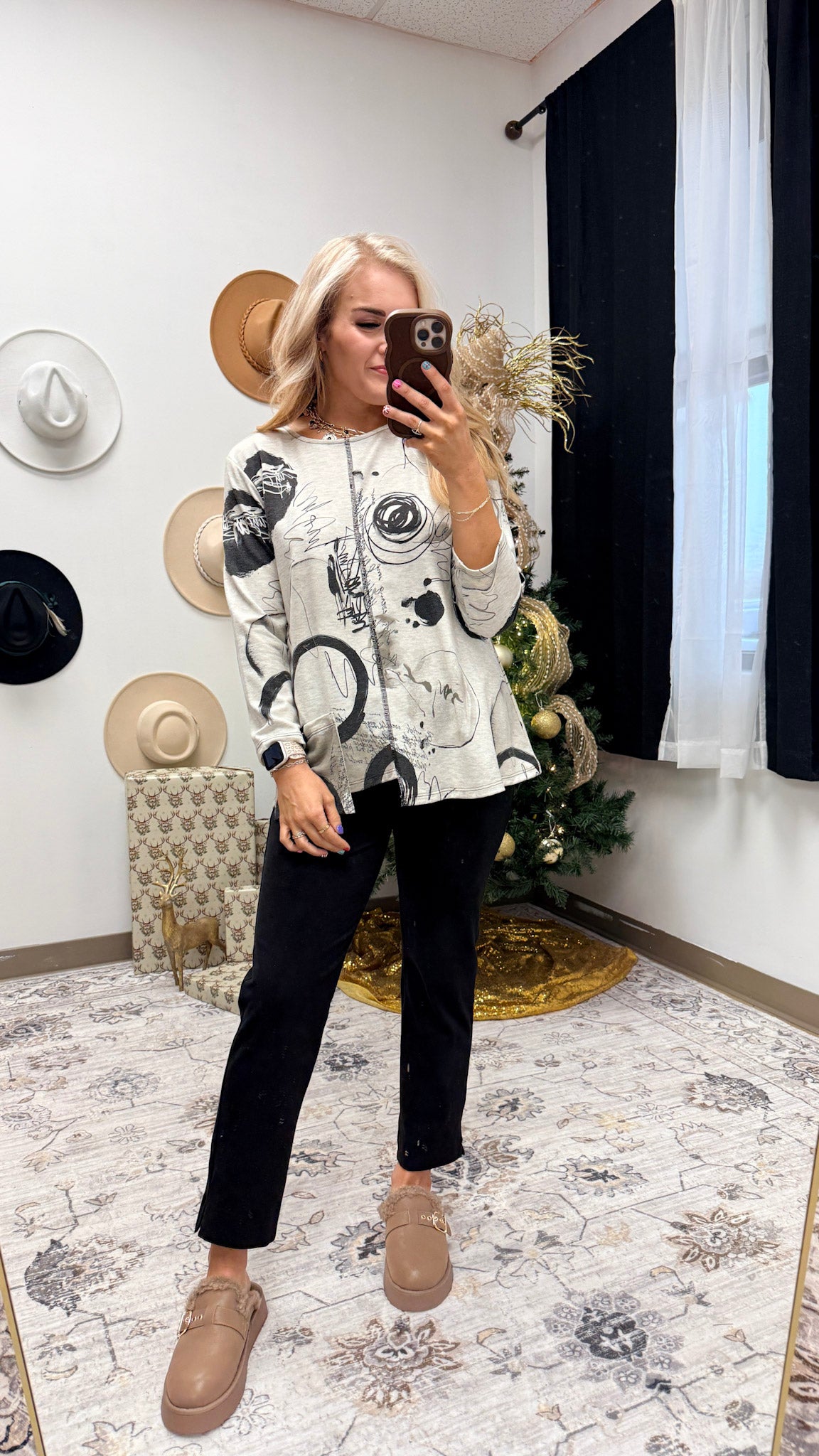 Jess & Jane "Tempo" Asymmetric Hem Offset Pocket Top