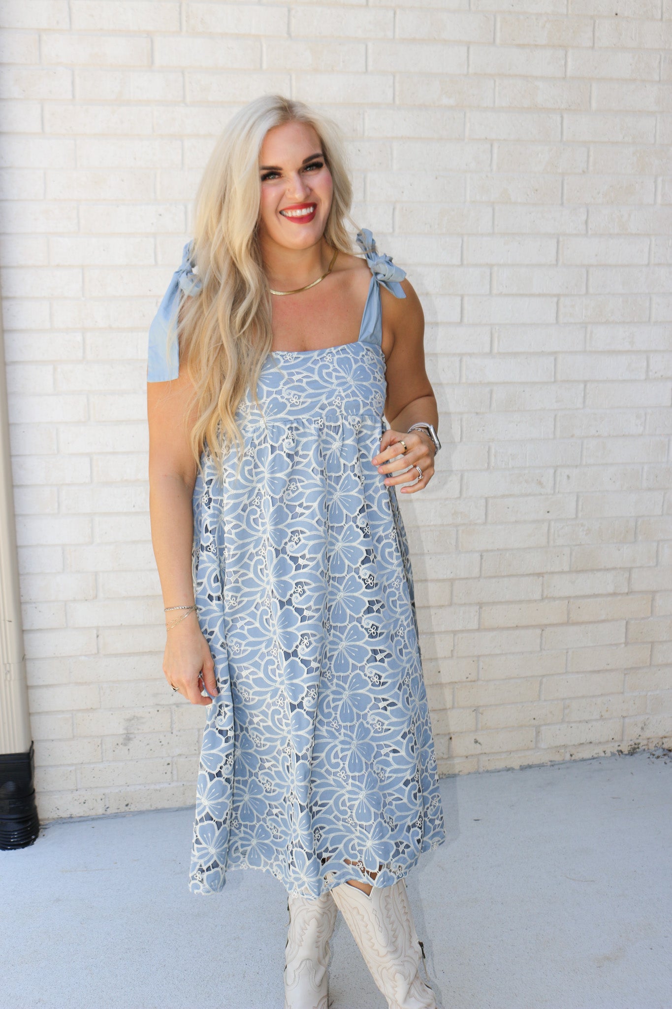 Hear Me Out Blue Floral Midi Dress