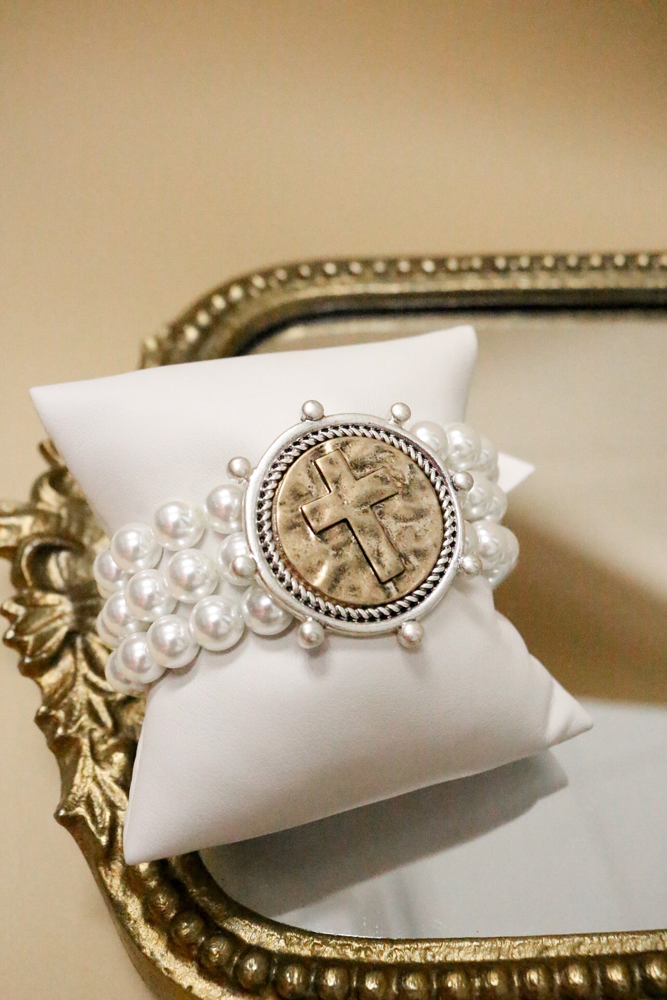 Pearl Hammered Silver Gold Cross Coin Stretch Bracelet