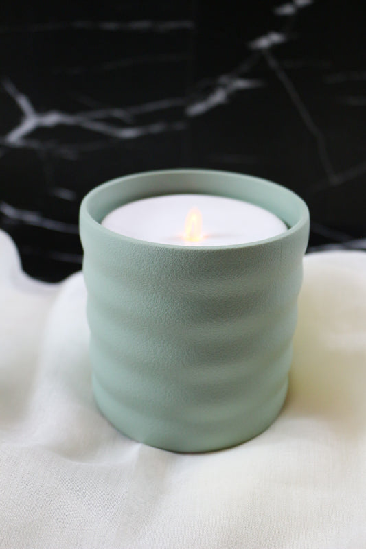Lifelines Green Flameless Candle Diffuser & Oil Set