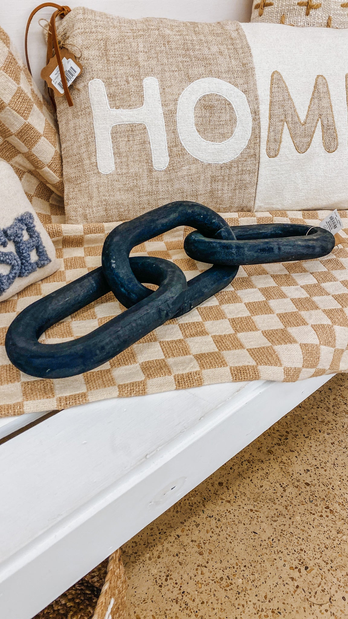 Black Wood Link Decor