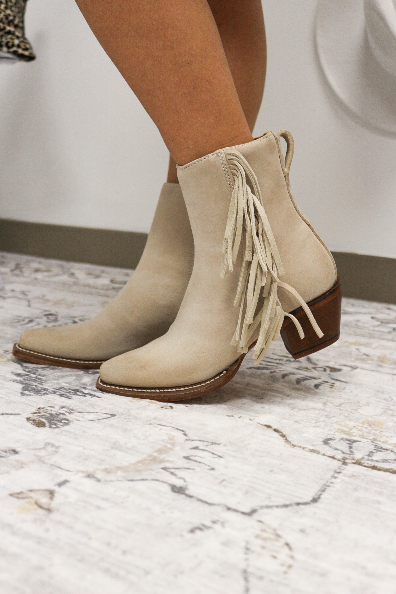 Women's Justin Ivory Suede Fringe Boot