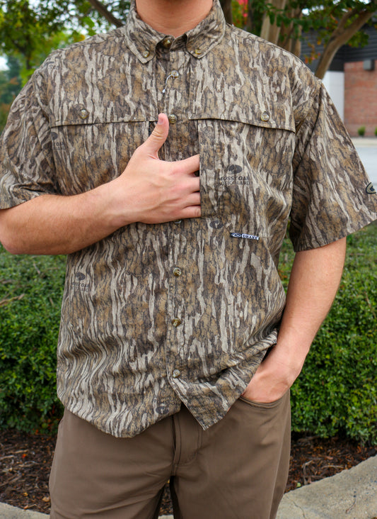 Drake Camo Bottomland Vented Wingshooter's Short Sleeve Button Down