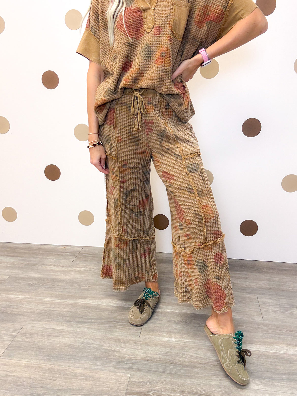 Boho Meadows Women's Mocha Floral Waffle Knit Pant