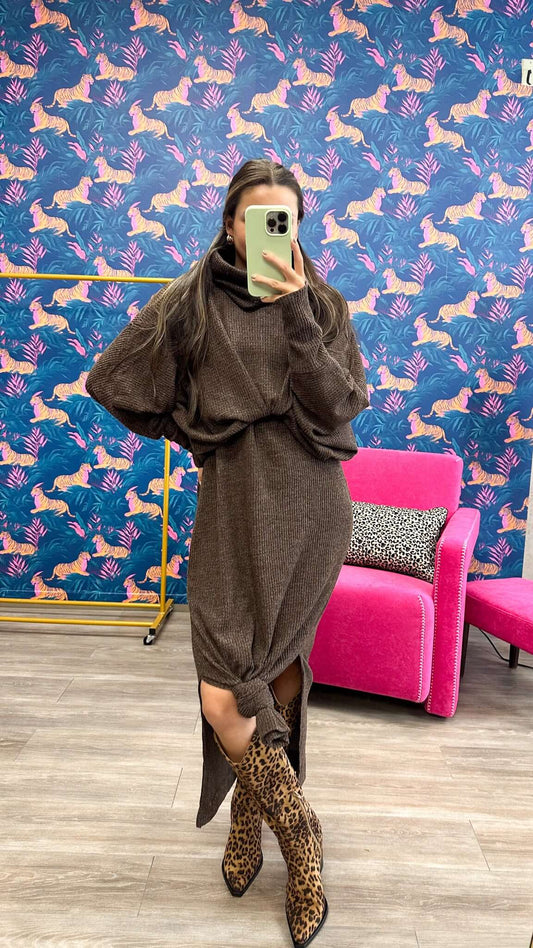 Diva Alert Knit Chocolate Brown Set