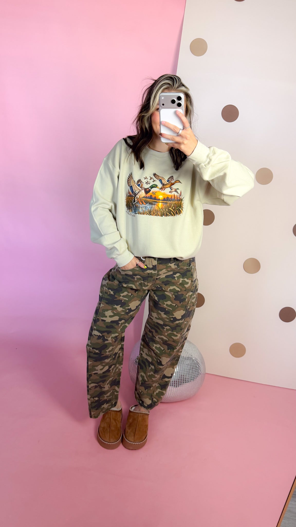 Entire Duck Crew sand sweatshirt, mirror selfie full length