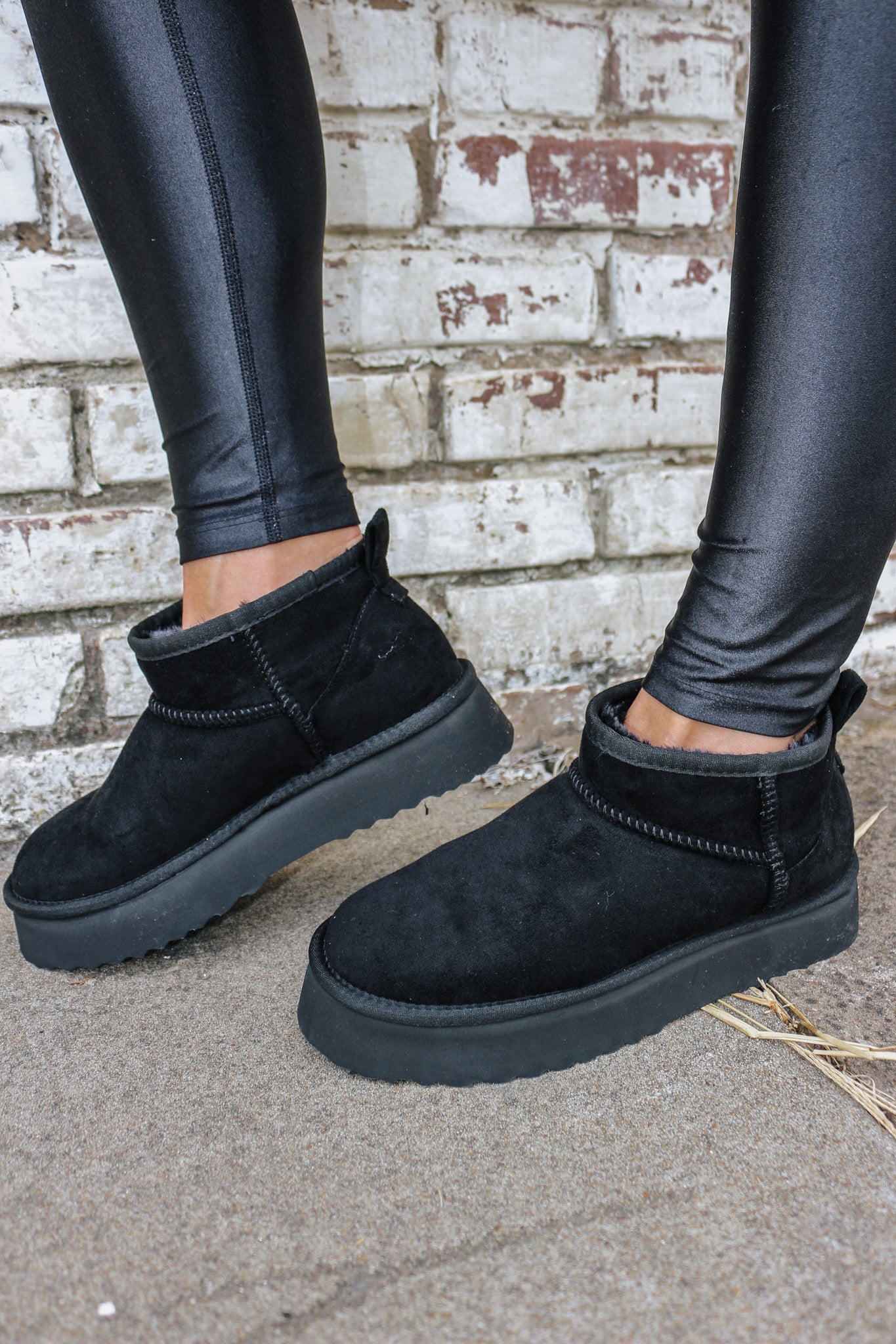 Breckenridge Black Suede Matisse Booties