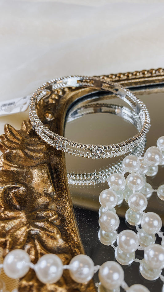 Textured Bangle Bracelet with Rhinestone Clovers -2 Colors