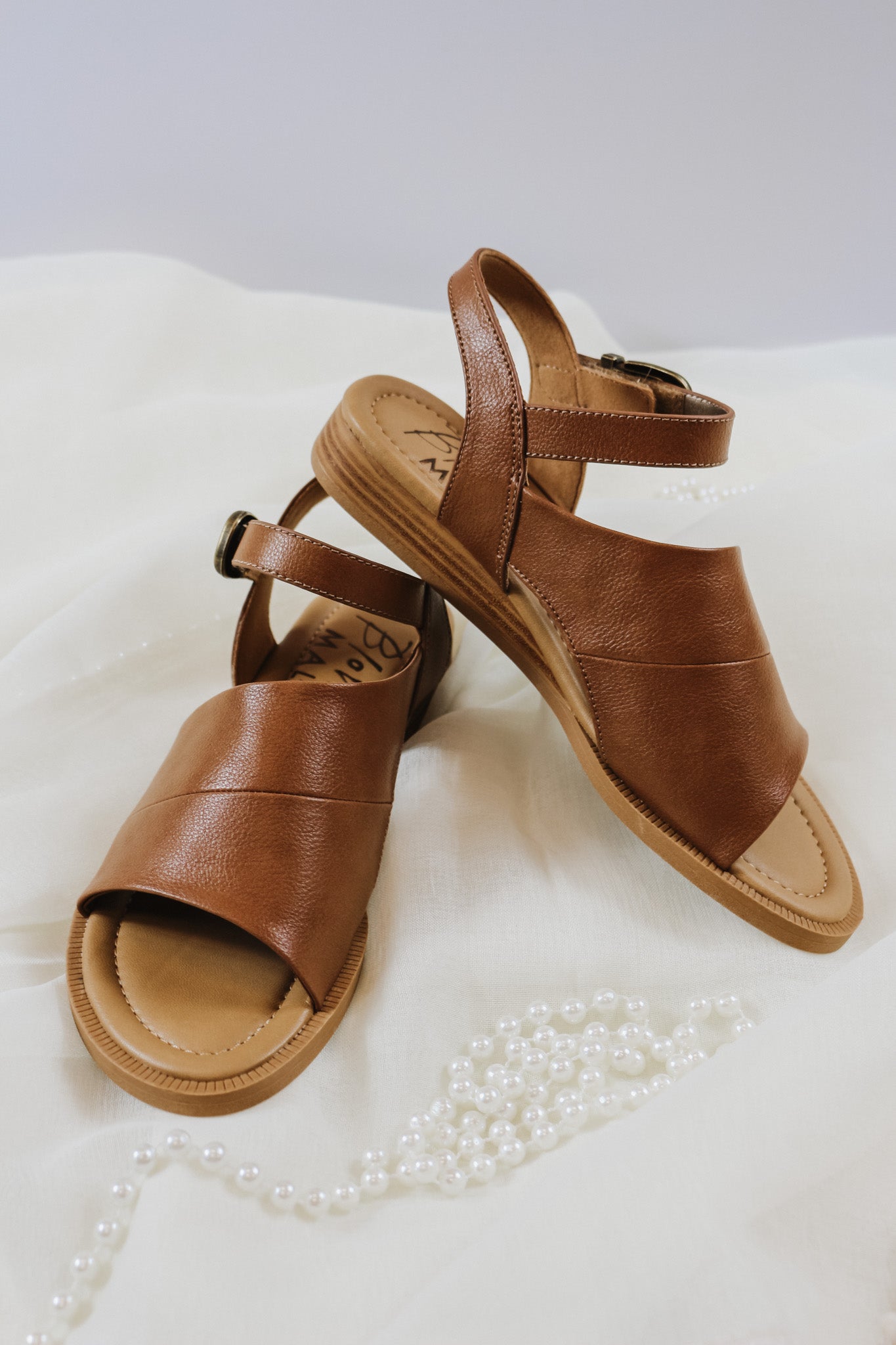 Ardice Tan Leather Blowfish Sandal