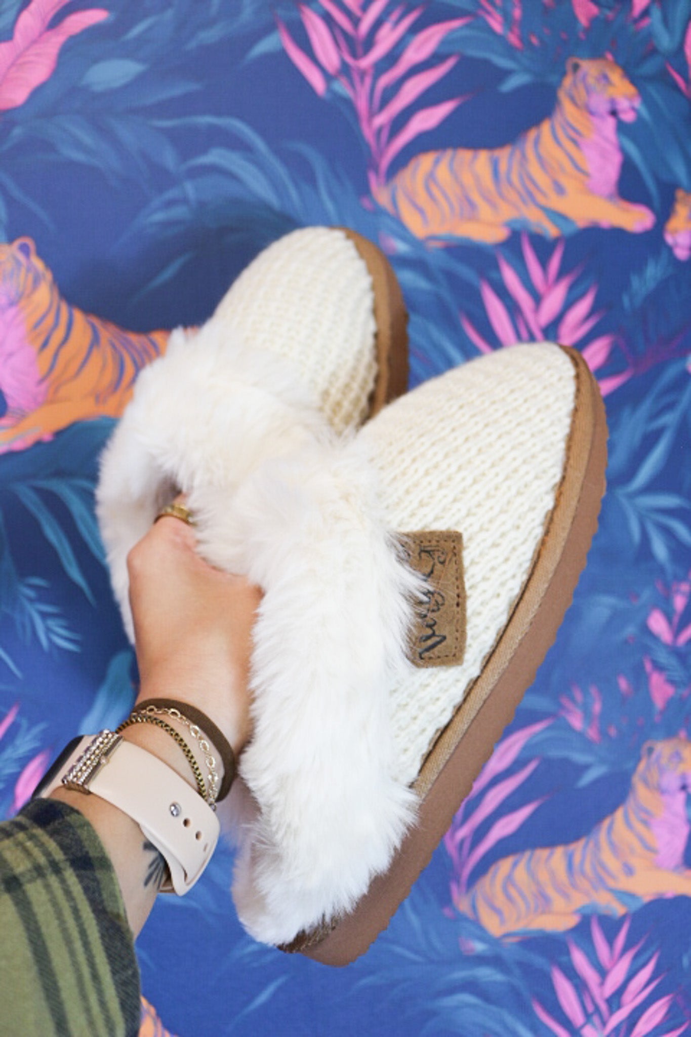 Sweater Knit Slippers -2 Colors