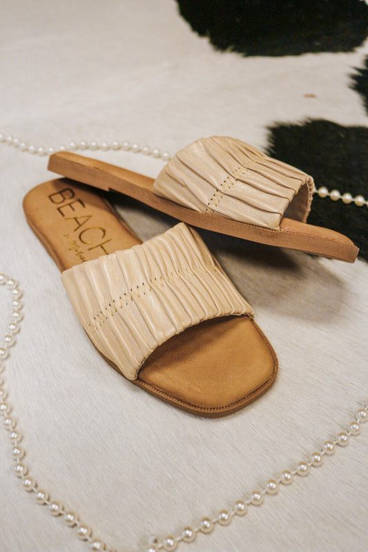 Viva Natural Flat Sandal By Beach Matisse