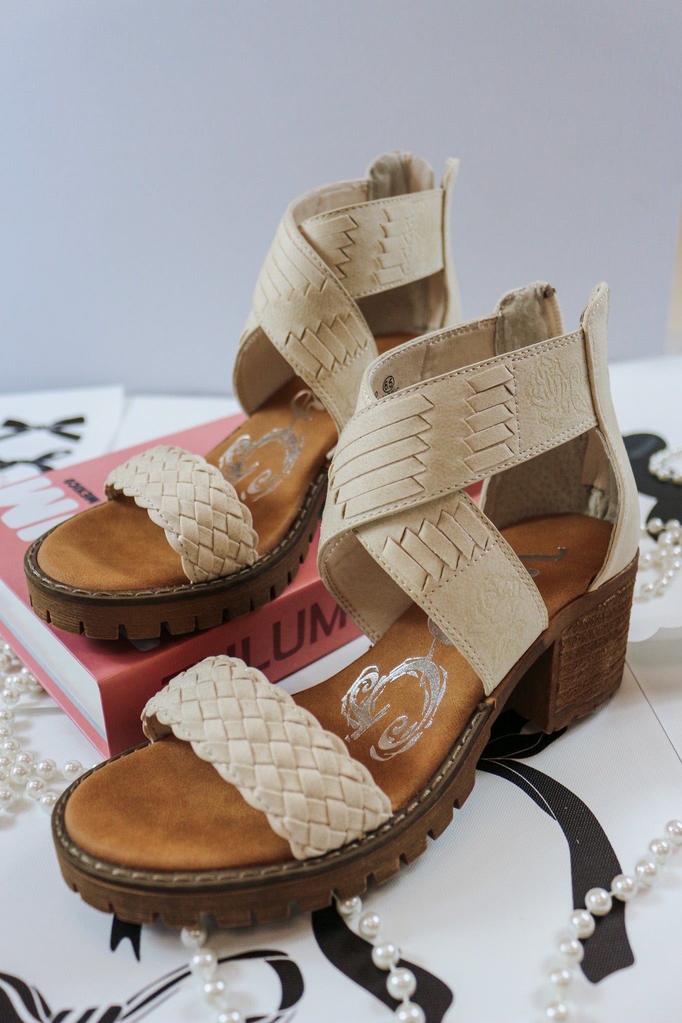 Vana Cream Chunky Heel Very G