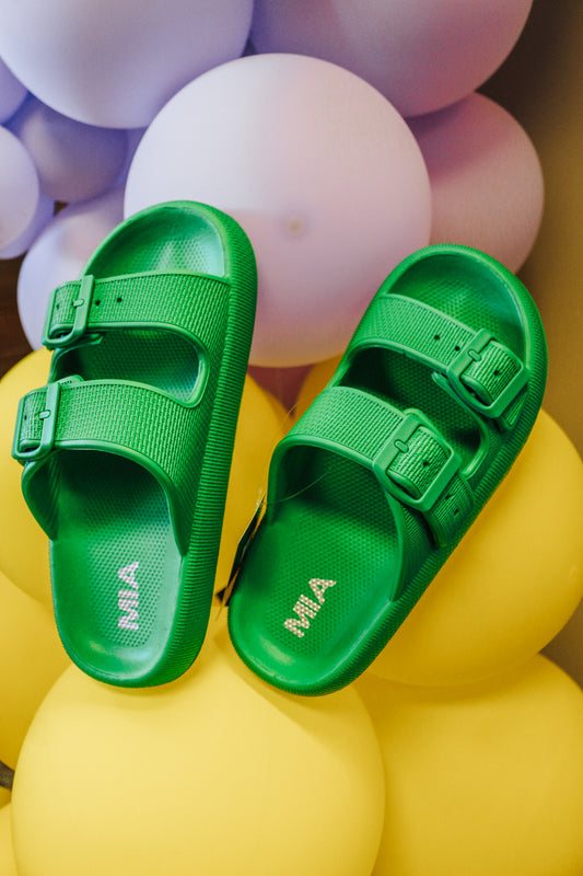 Libbie Grassy Green Sandals MIA