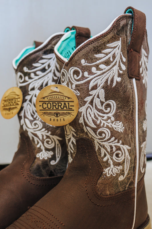 Women's Corral Hydro Resist Polycarbonate Security Toe Work Boot