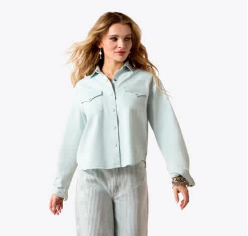 Ariat Women's Asheville Light Wash Indigo Snap Shirt