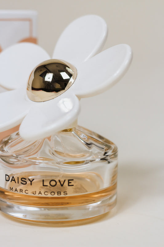 Daisy Love By Marc Jacobs