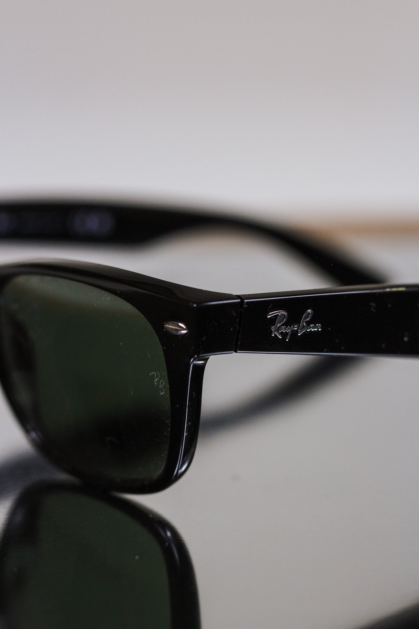 New Wayfarer Classic Black & Green Ray Ban Sunglasses