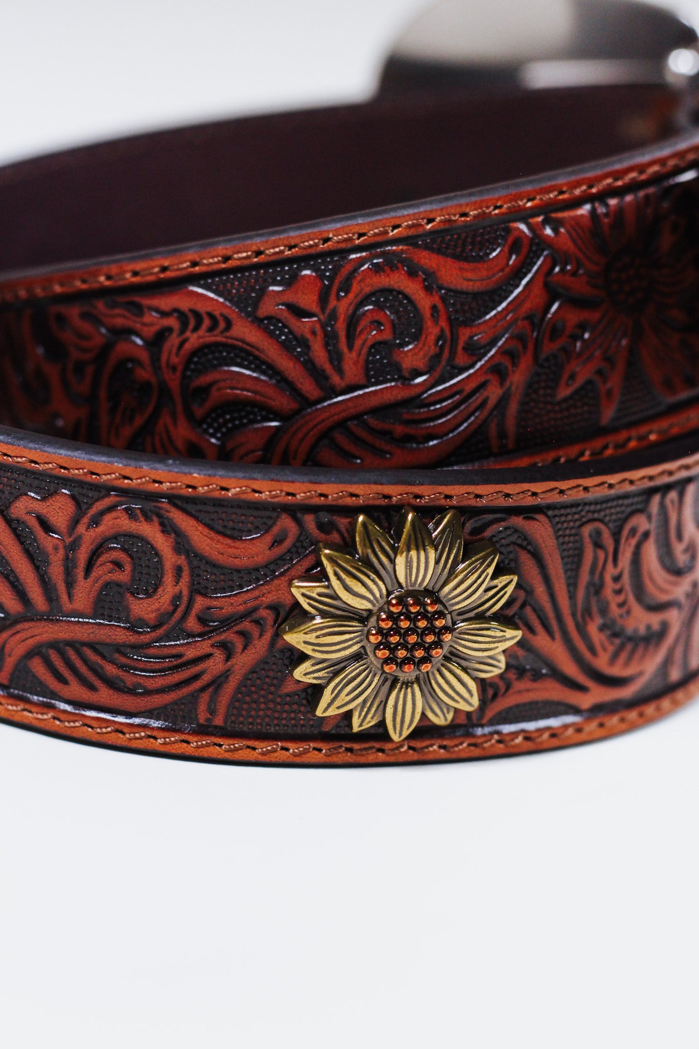 Ariat Ladies 1 1/2 Floral Tooled Sunflower Belt