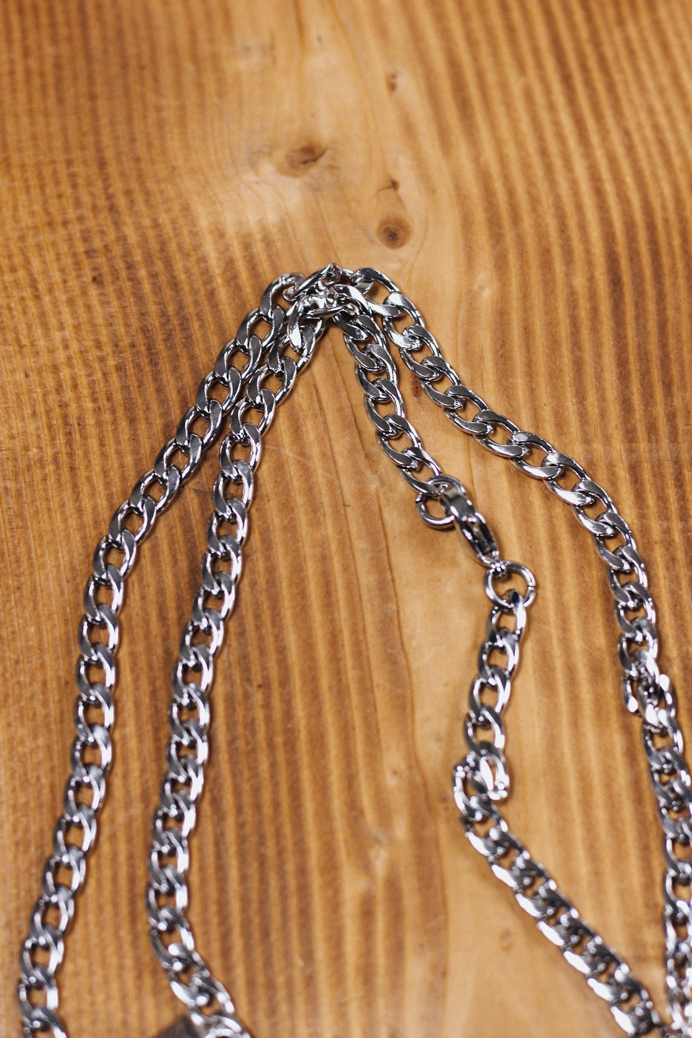 Twister Mens 24" Chain Bull Rider Necklace