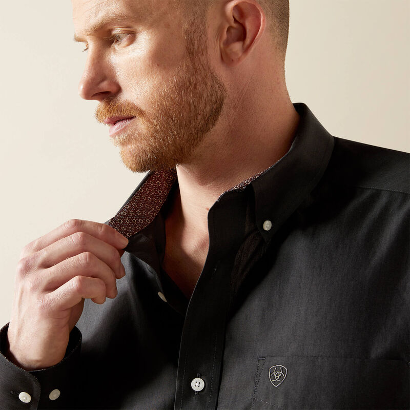 Ariat Men's Black Wrinkle Free Solid Pinpoint Oxford Classic Fit Shirt