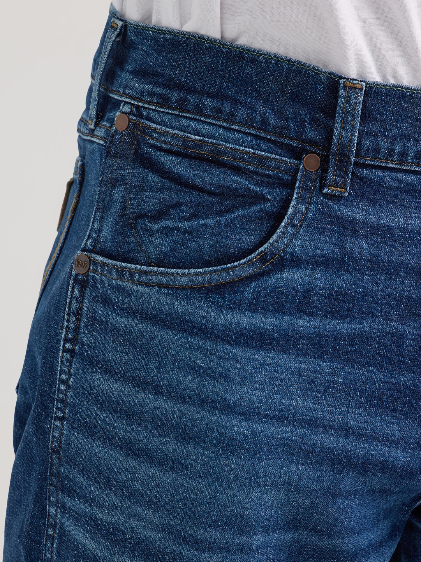 Wrangler Retro Slim Straight Jeans