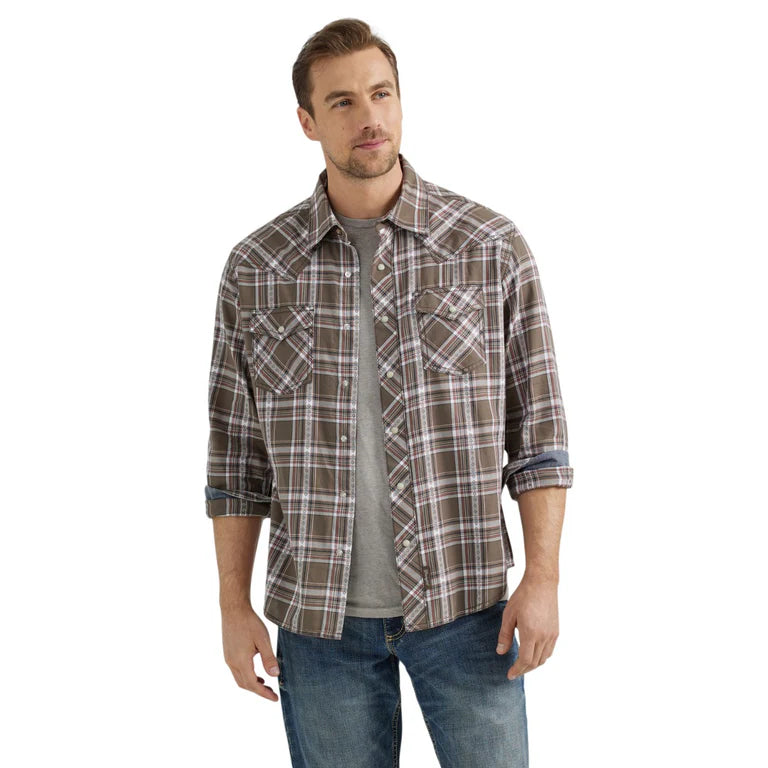 Wrangler Men's Hardwood Brown Plaid Retro Premium Western Snap Shirt