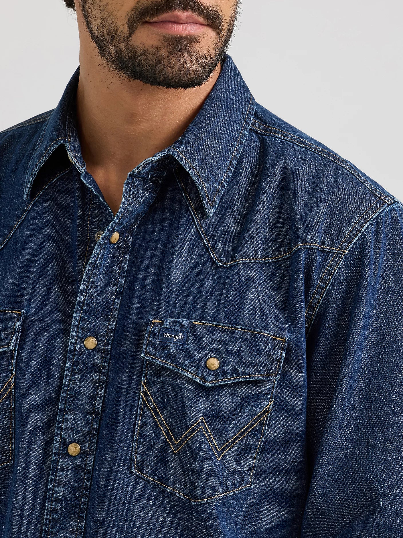 Wrangler Men's Classic Dark Wash Denim Western Snap Shirt