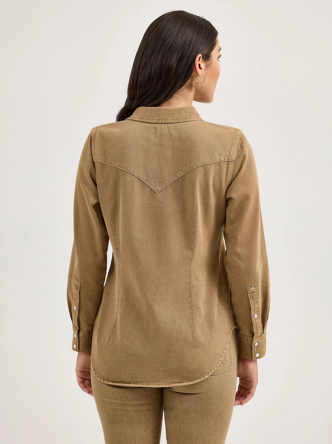 Women's Wrangler Brown Colorwash Slim Western Snap Shirt