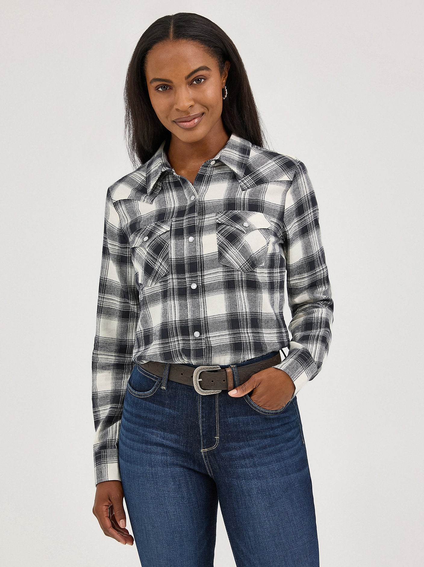 Women's Essential Black Winter Plaid Western Snap Shirt