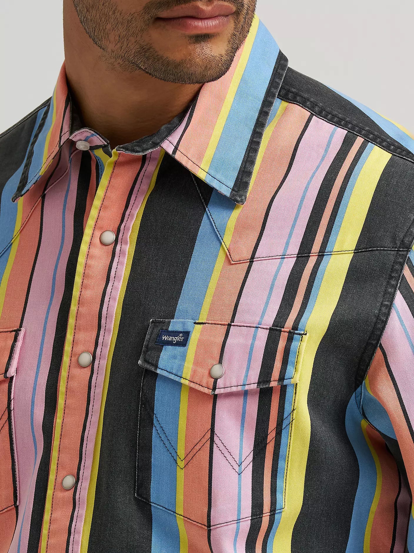 Wrangler Men's Vintage Brushpopper Western Candy Stripe Shirt
