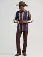 Wrangler Men's Brushpopper Striped Western Snap Shirt in Midnight Oak