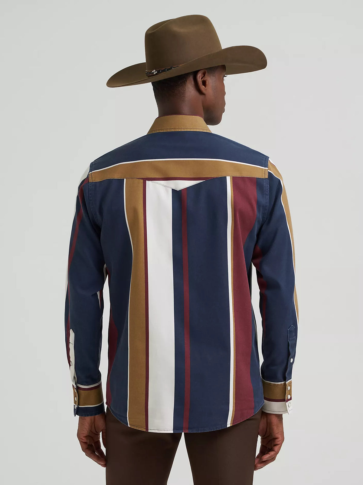 Wrangler Men's Brushpopper Striped Western Snap Shirt in Midnight Oak