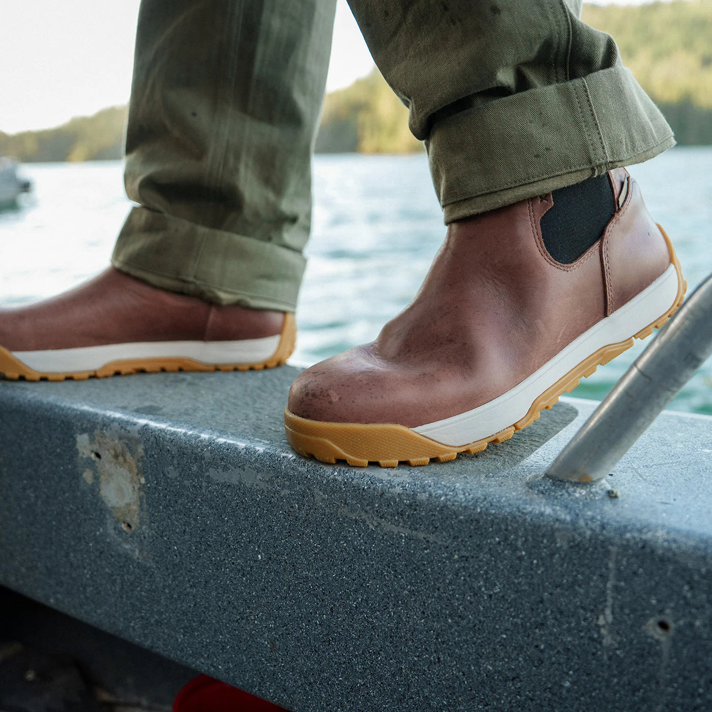 Men's Earth Brown Leather Ankle Deck XTRATUF Boot