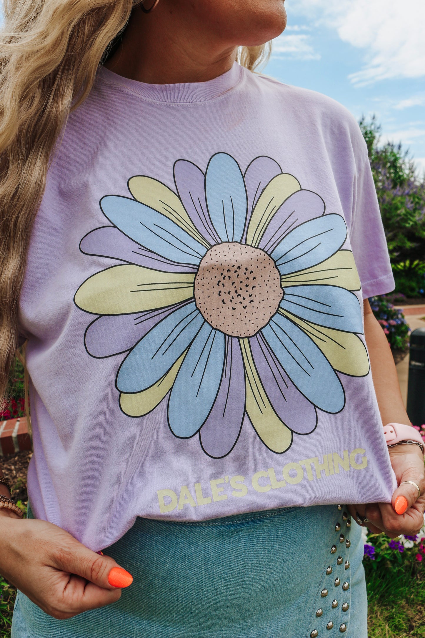 Daisy Dales Purple Crop Tee