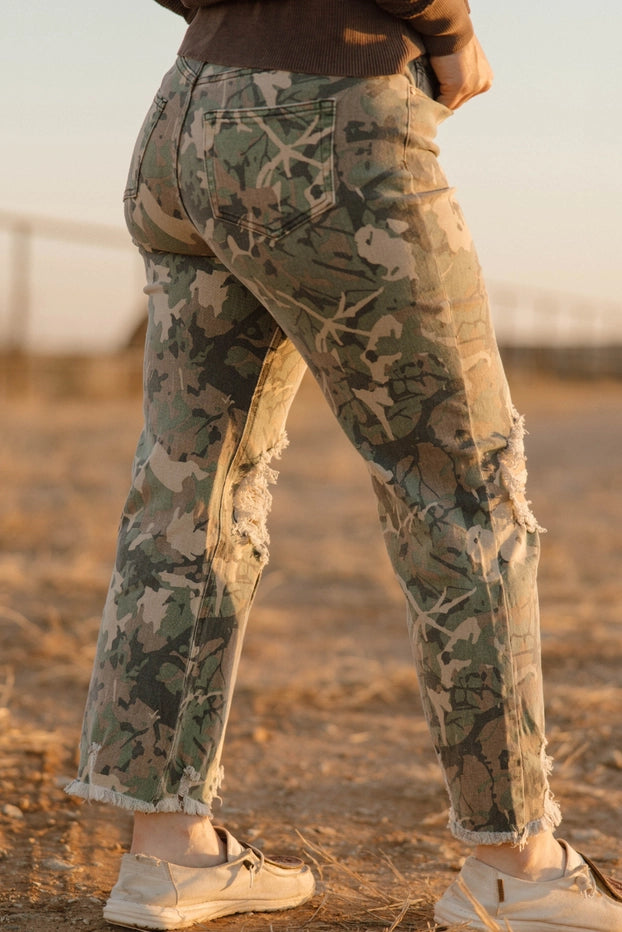 Camo Kreek Distressed Jeans