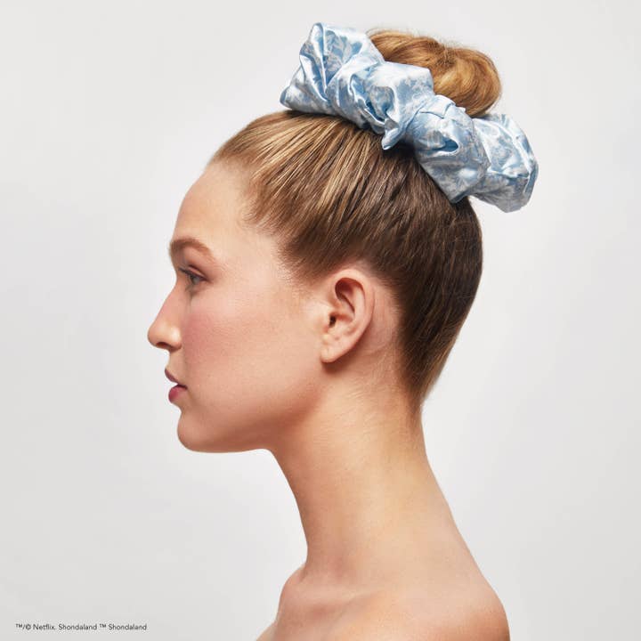 Kitsch X Bridgerton Satin Pillow Scrunchies / Toile De Blue