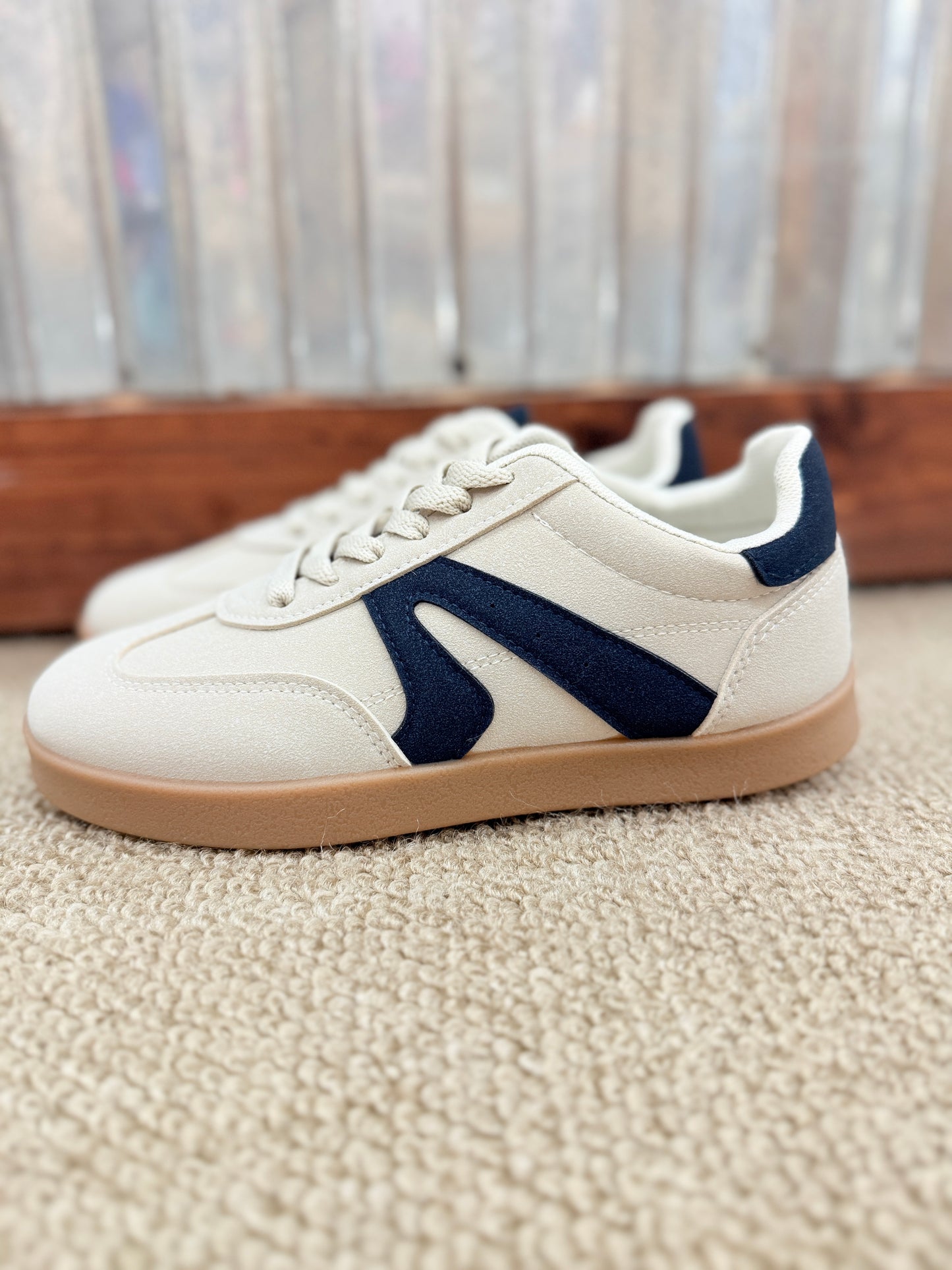 Retro Sneaker - 2 Colors