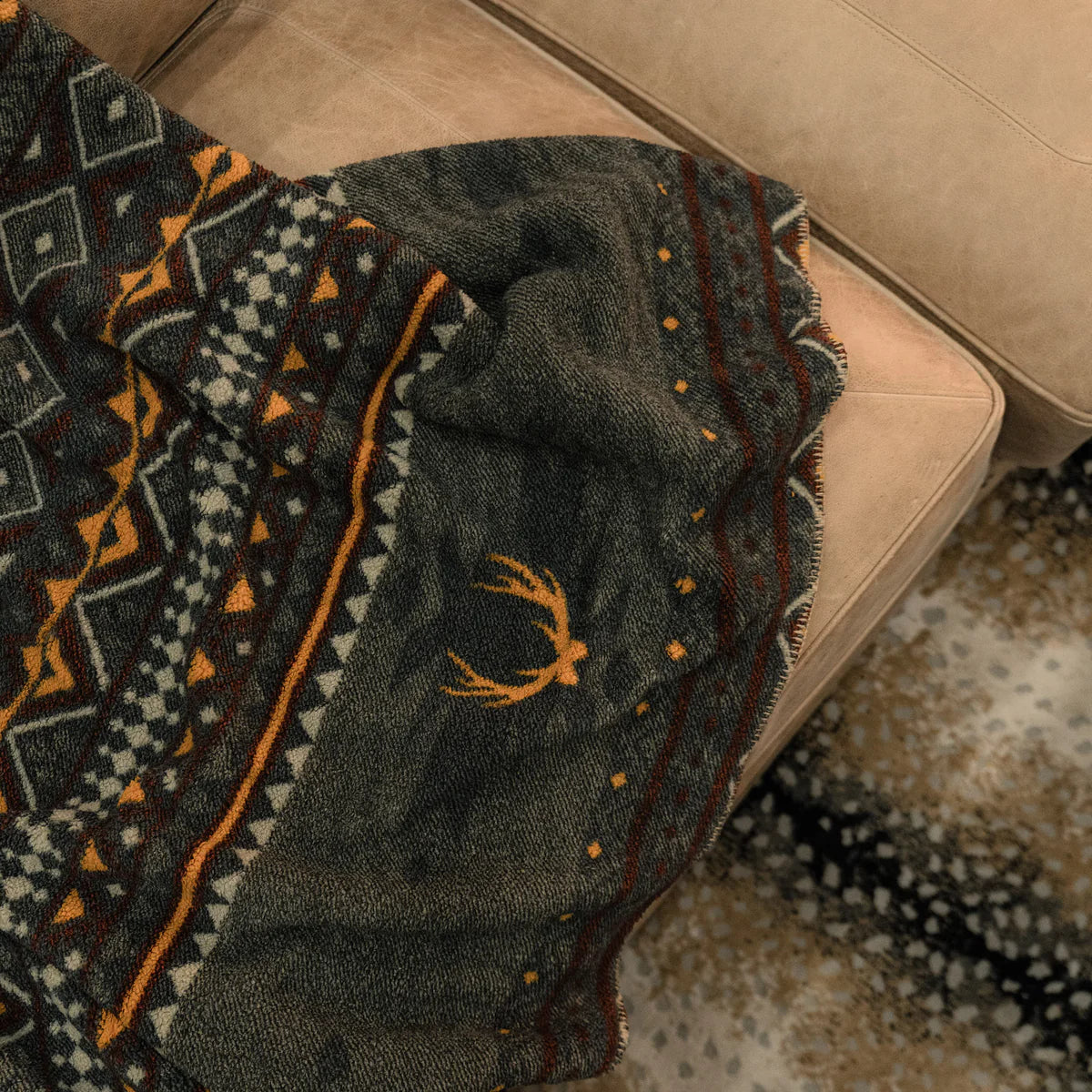 Burlebo Sherpa Blanket - 2 Colors