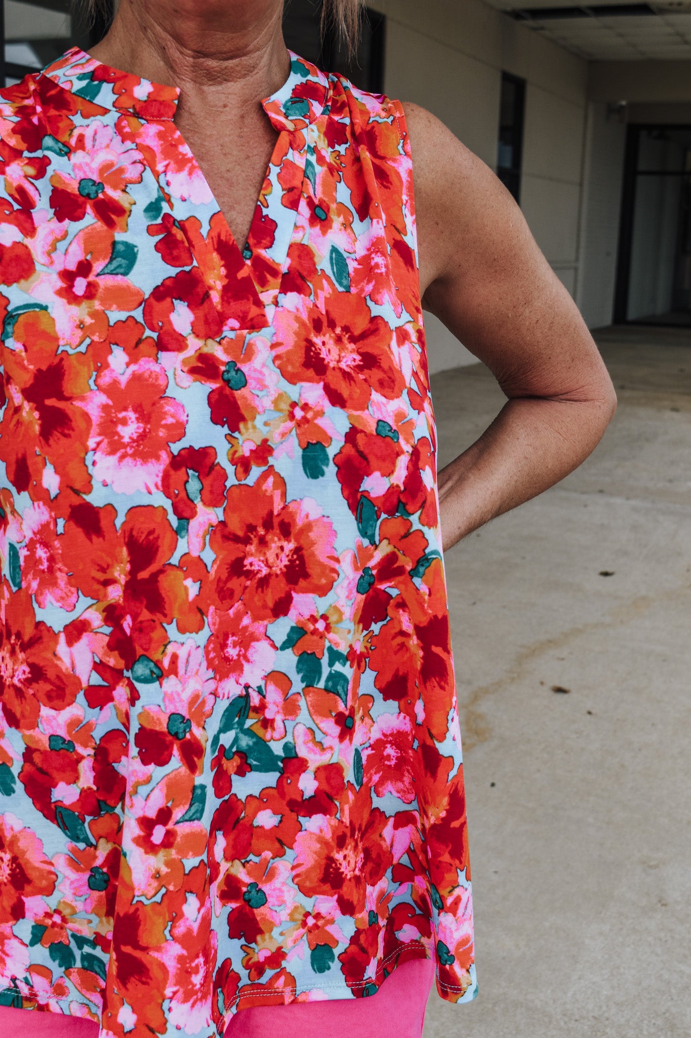 Liz Bring The Style Red Pink Floral Tank