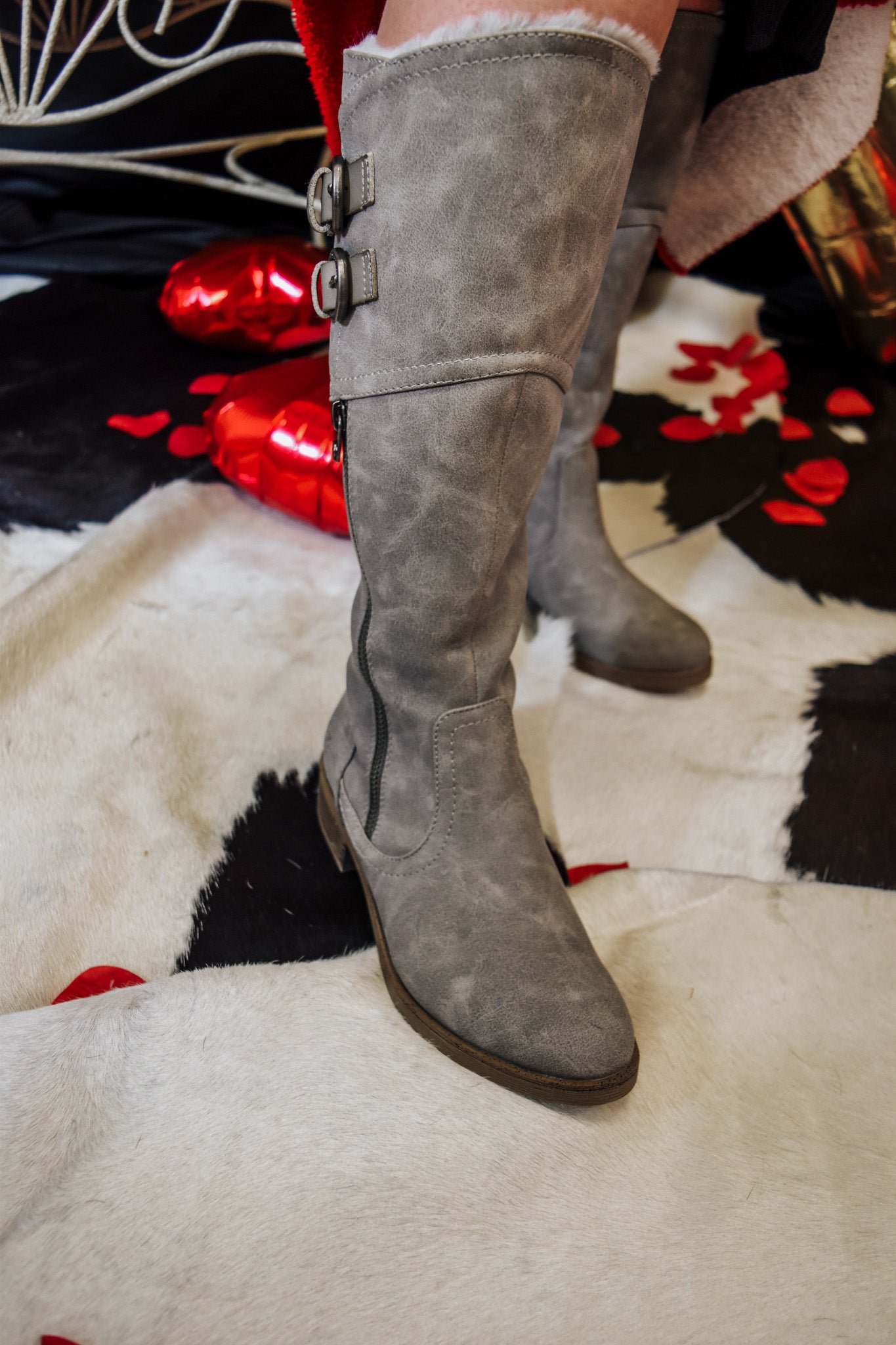 Knee high gray suede boots online