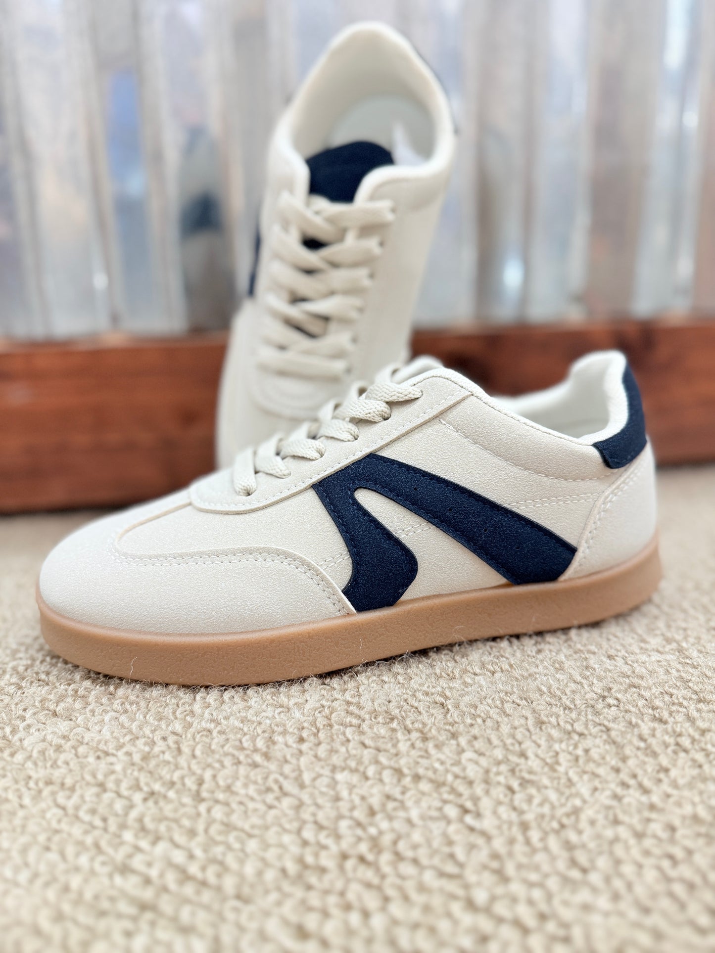 Retro Sneaker - 2 Colors