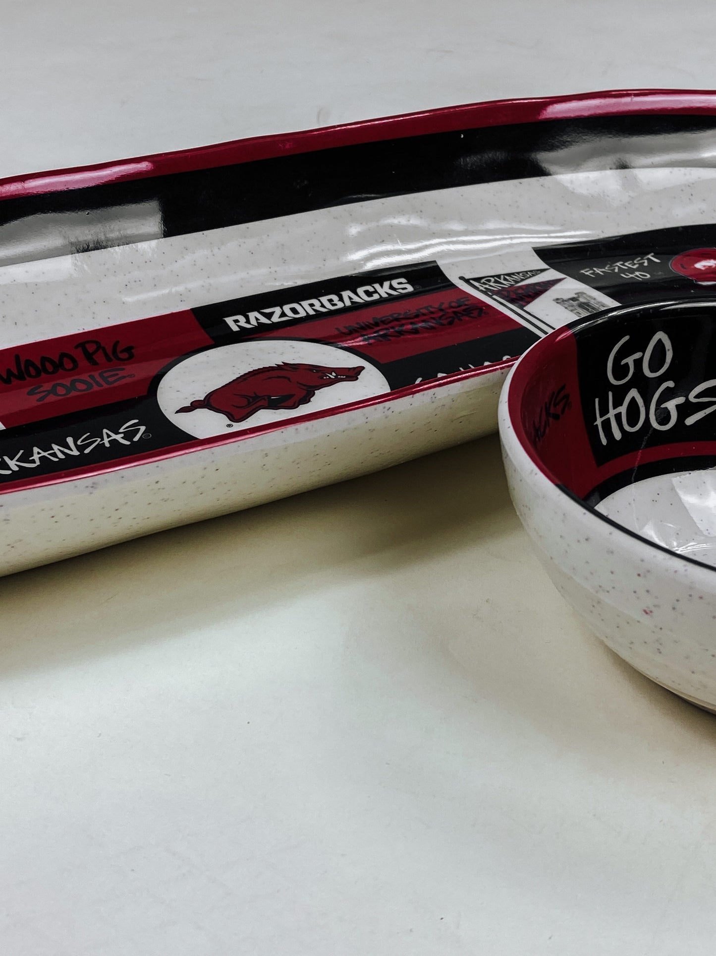 Razorback 2 Piece Platter Set