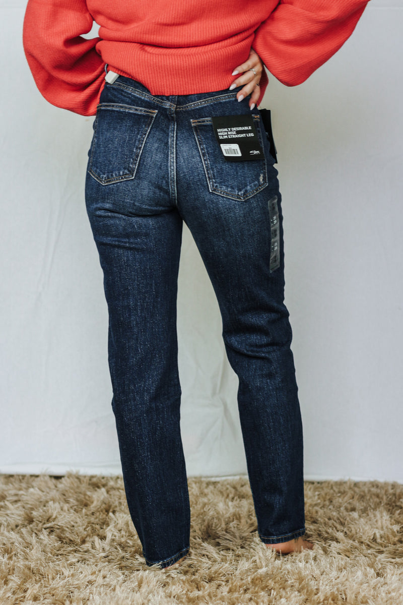 Highly Desirable High Rise Slim Straight Fit Silver Jeans