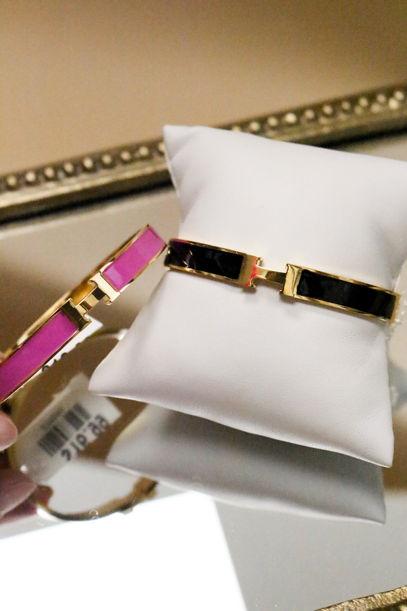 Waterproof Stainless-Steel Gold H Bracelet -2 Colors