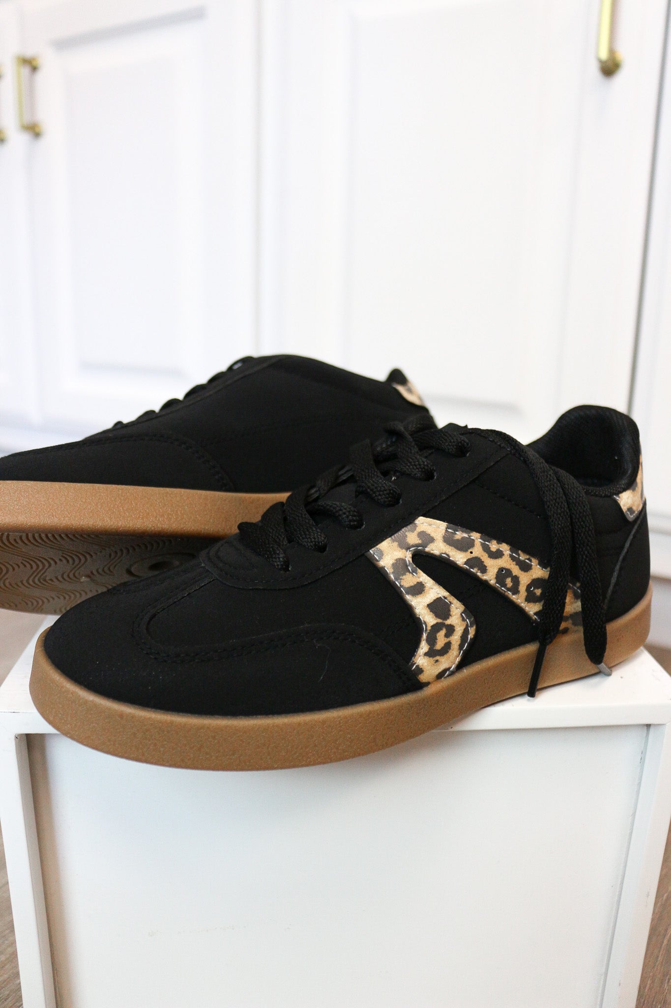 Retro Leopard Black Sneakers