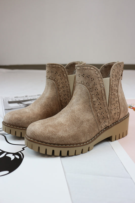 Aryana Beige Bootie By Very G