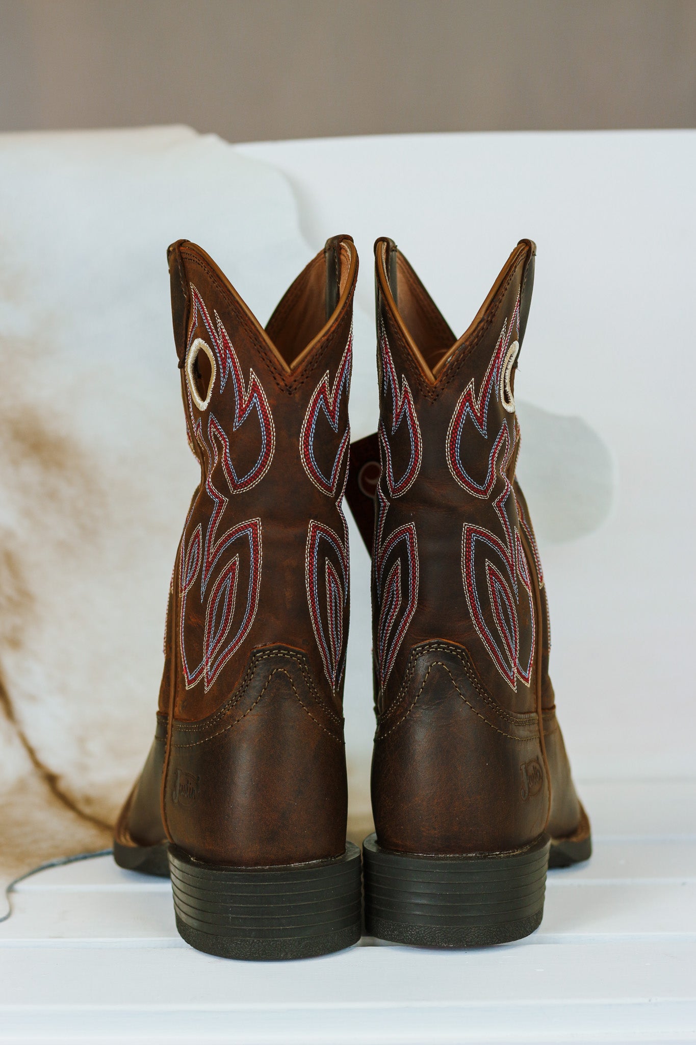 Justin buffalo outlet boots