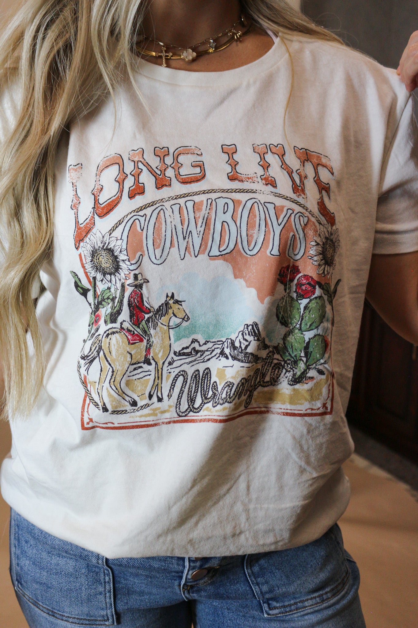 Women's Wrangler White Long Live Graphic Tee